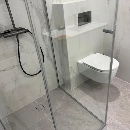 Maisonnette Independante Avec Piscine & Jacuzzi Penzion